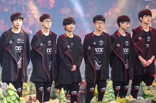 显露疲态 显露疲态