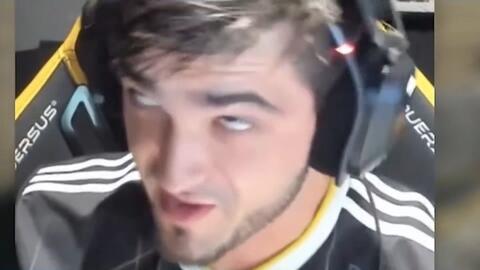 洲赛场中脱 洲赛场中脱