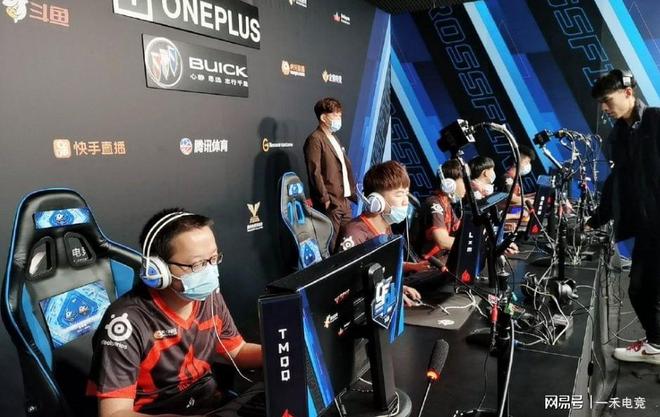 这不仅需要 这不仅需要