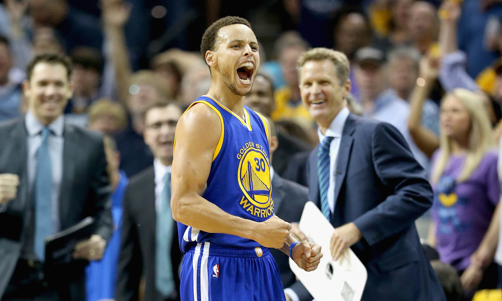 用铁壁般的 用铁壁般的