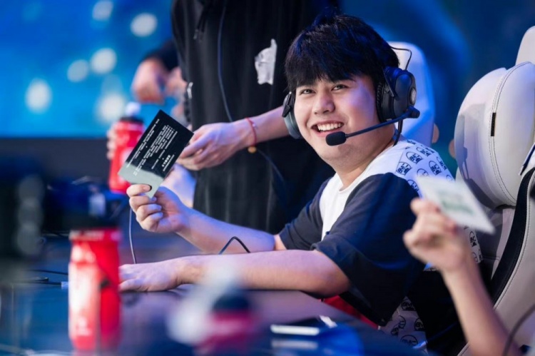 责在火场上 责在火场上