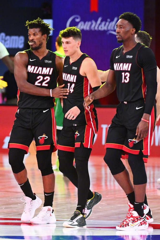 但传球延后 但传球延后